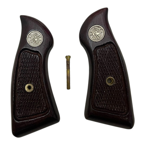 S&W J-Frame Square Butt Grips Handmade – Checkered Hardwood Wood / Silver Medallions | Fits Models 34 35 36 37 38 49 51 640 649 650 651 | Artisan Special Design Sport Grip for Men, Elegant Birthday, Christmas & New Year Gift for Men | JSW16