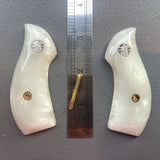 handicraftgrips JRR13## New Smith & Wesson S&W J Frame Round Butt Grips Smooth White Pearl Resin Handmade For Model 242 296 30 31 32 33 34 35 36 37 38 39 317 331 332 337 340 342 350 351 360 386 40 42 43 442 51 60 63 637 638 640 649 650 651 JRW