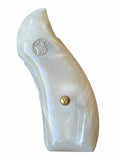 handicraftgrips Smith & Wesson K/l Frame Round Butt Revolver Grips White Pearl Color Polymer Smooth Resin Finger Groove Silver Medallions Handmade S&W K/L K L Frame Round Butt Model 10 12 13 19 460 500 547 581 586 64 65 66 (Post 1995) 681 686 #KRR01 KRW
